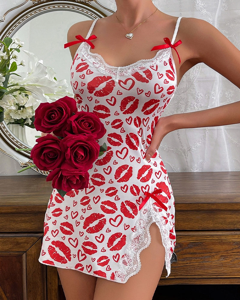 Lip Heart Print Lace Trim Chemise