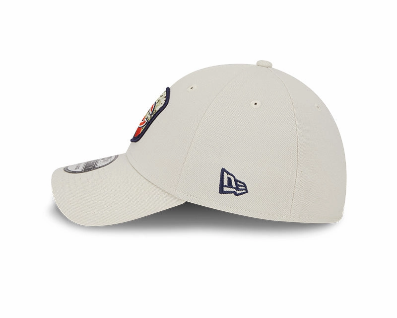 Men's Chicago Bears New Era Stone 2023 Salute to Service Secondary Logo 39THIRTY Flex Hat