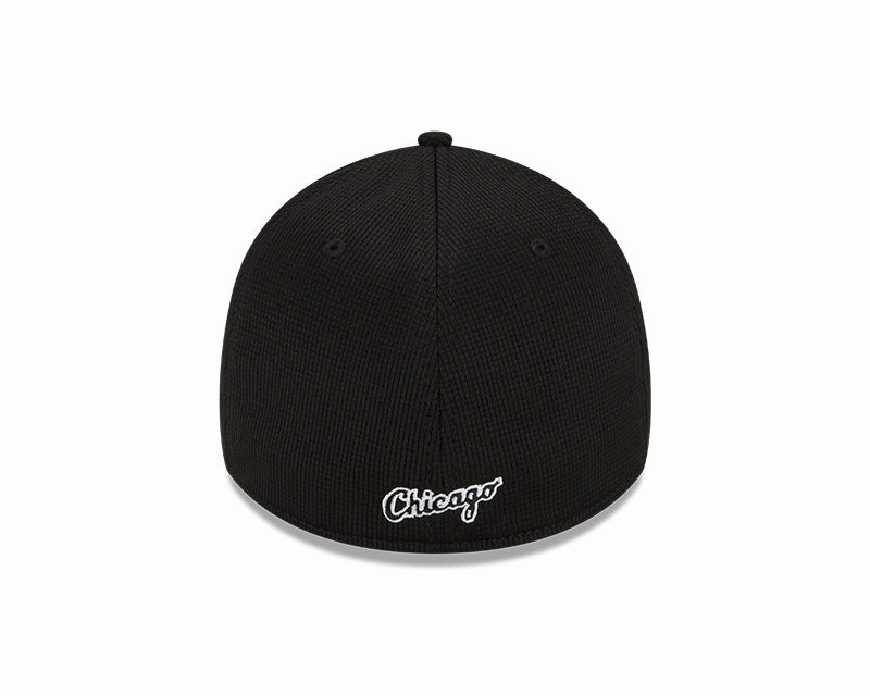 Men's Chicago White Sox New Era Black 2022 Clubhouse Alternate Black 39THIRTY Flex Hat