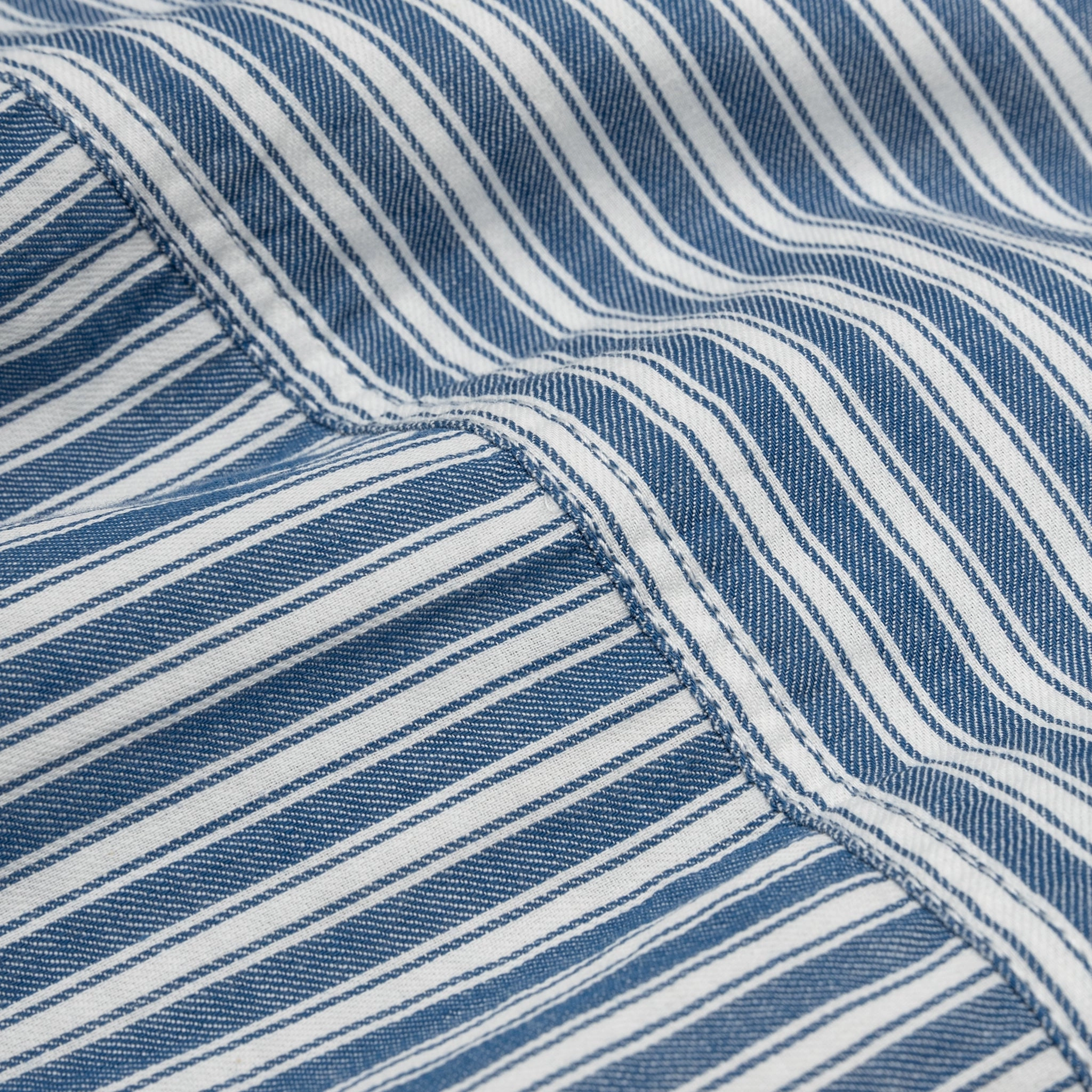 STRIPED S/S SHIRT